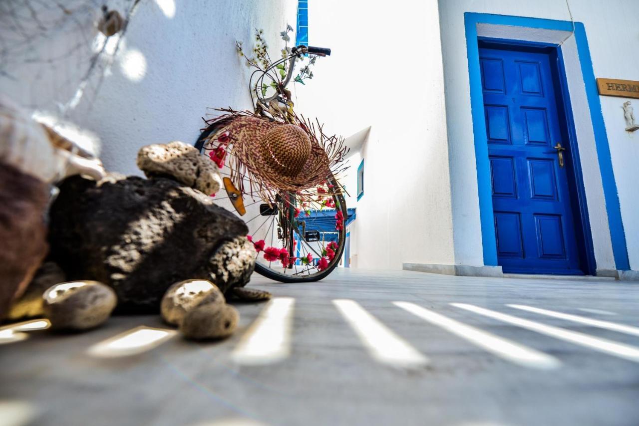 Villa Kostas Perissa  Eksteriør billede